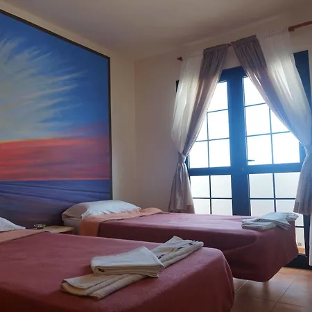 Guest house Surf Riders Fuerteventura 2*